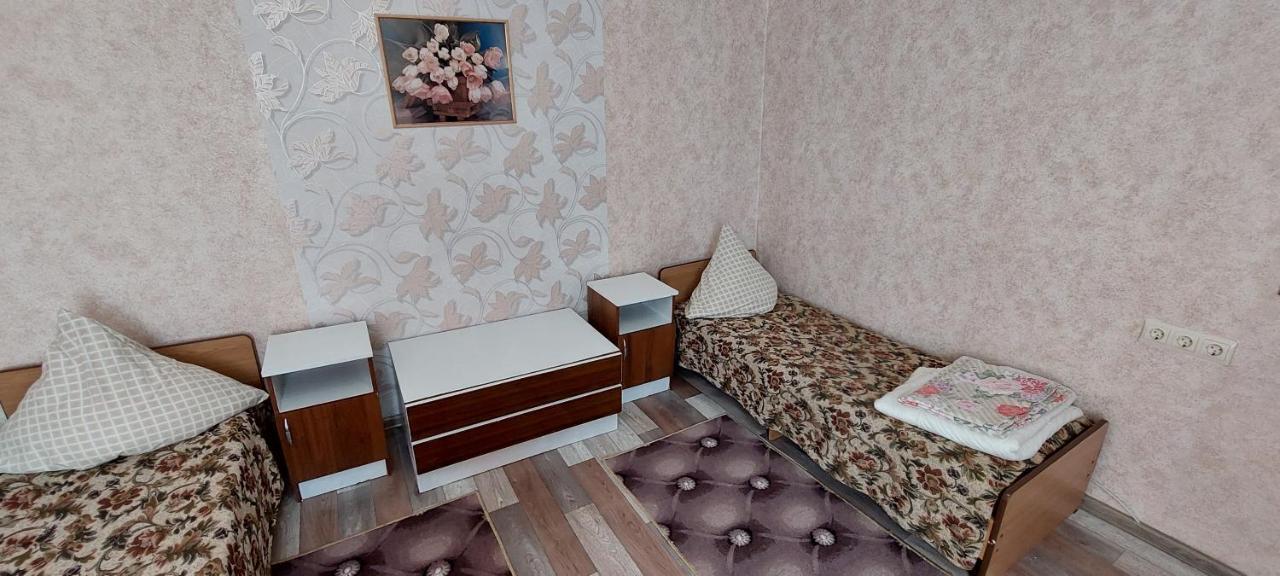 Guest House Anna Sukhumi Exterior photo