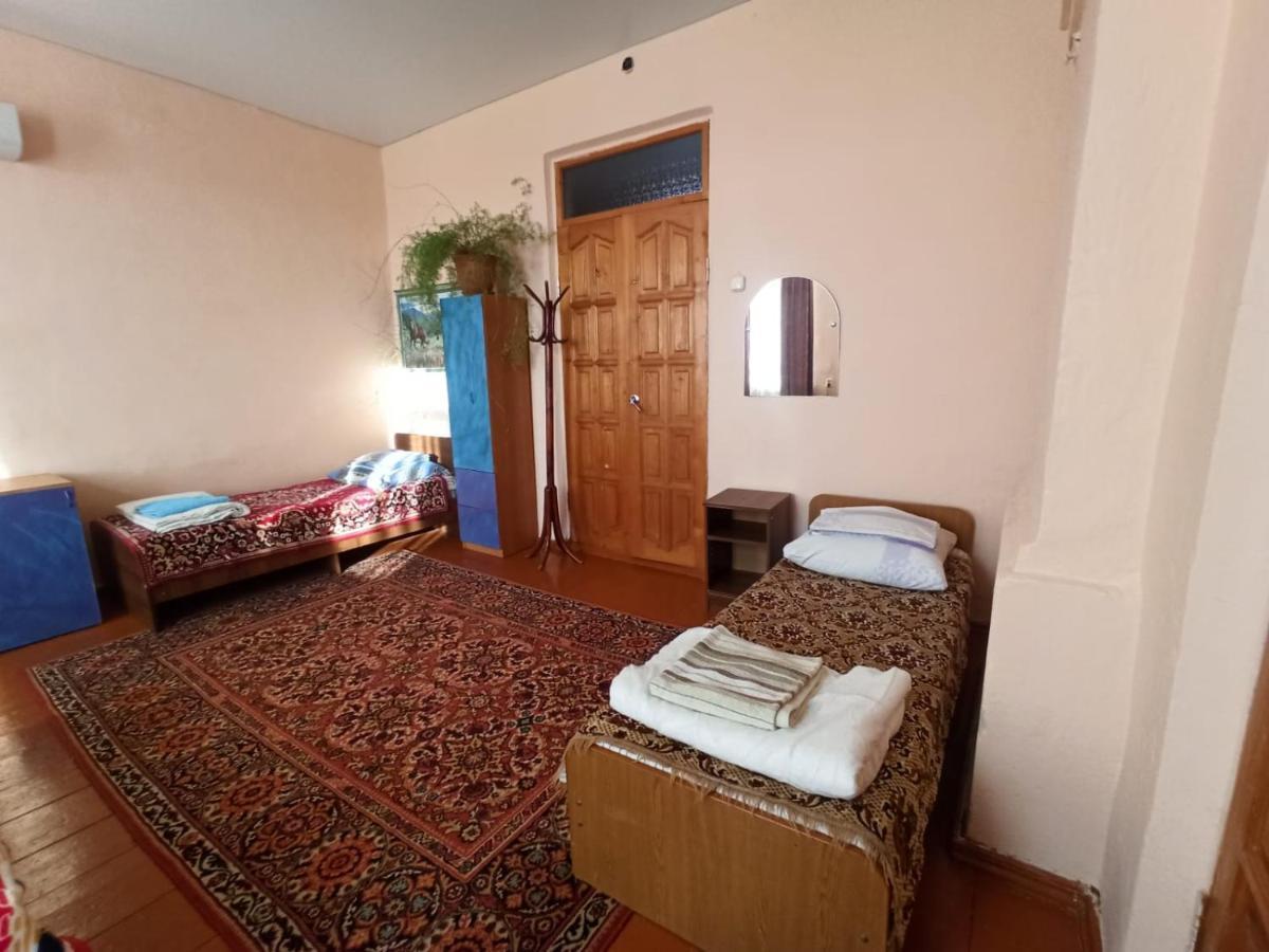 Guest House Anna Sukhumi Exterior photo