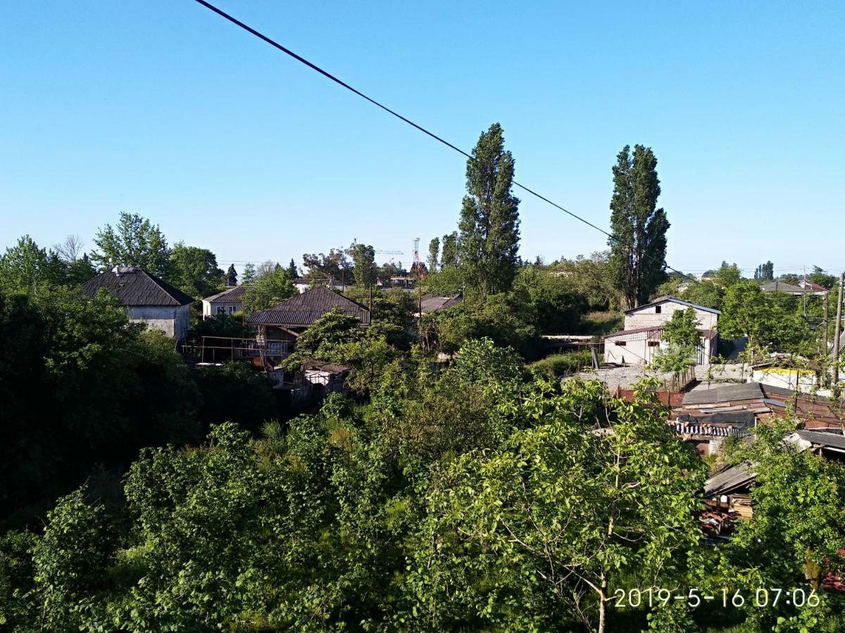 Guest House Anna Sukhumi Exterior photo